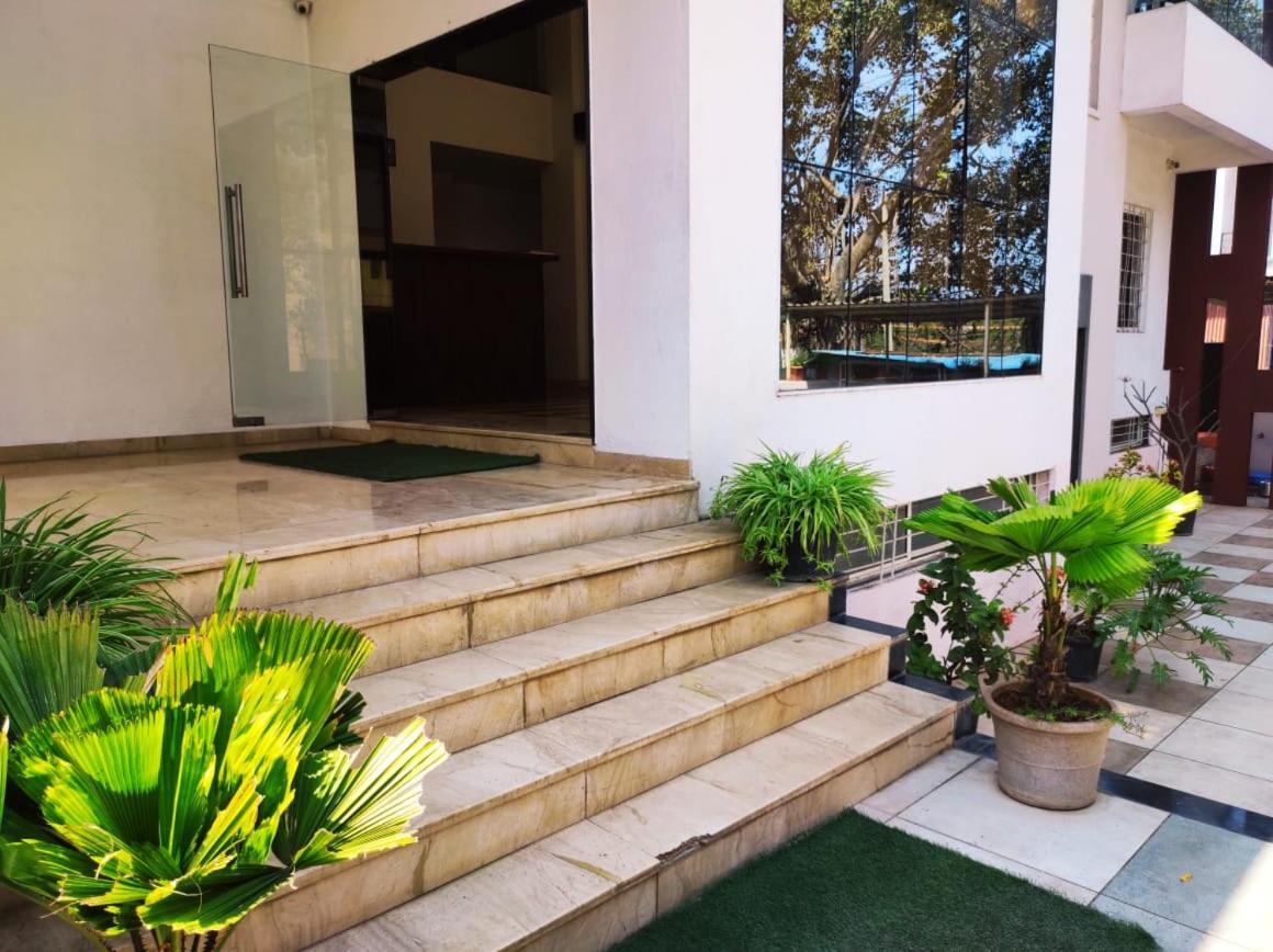 Hotel Manasi Inn Satara Exterior foto